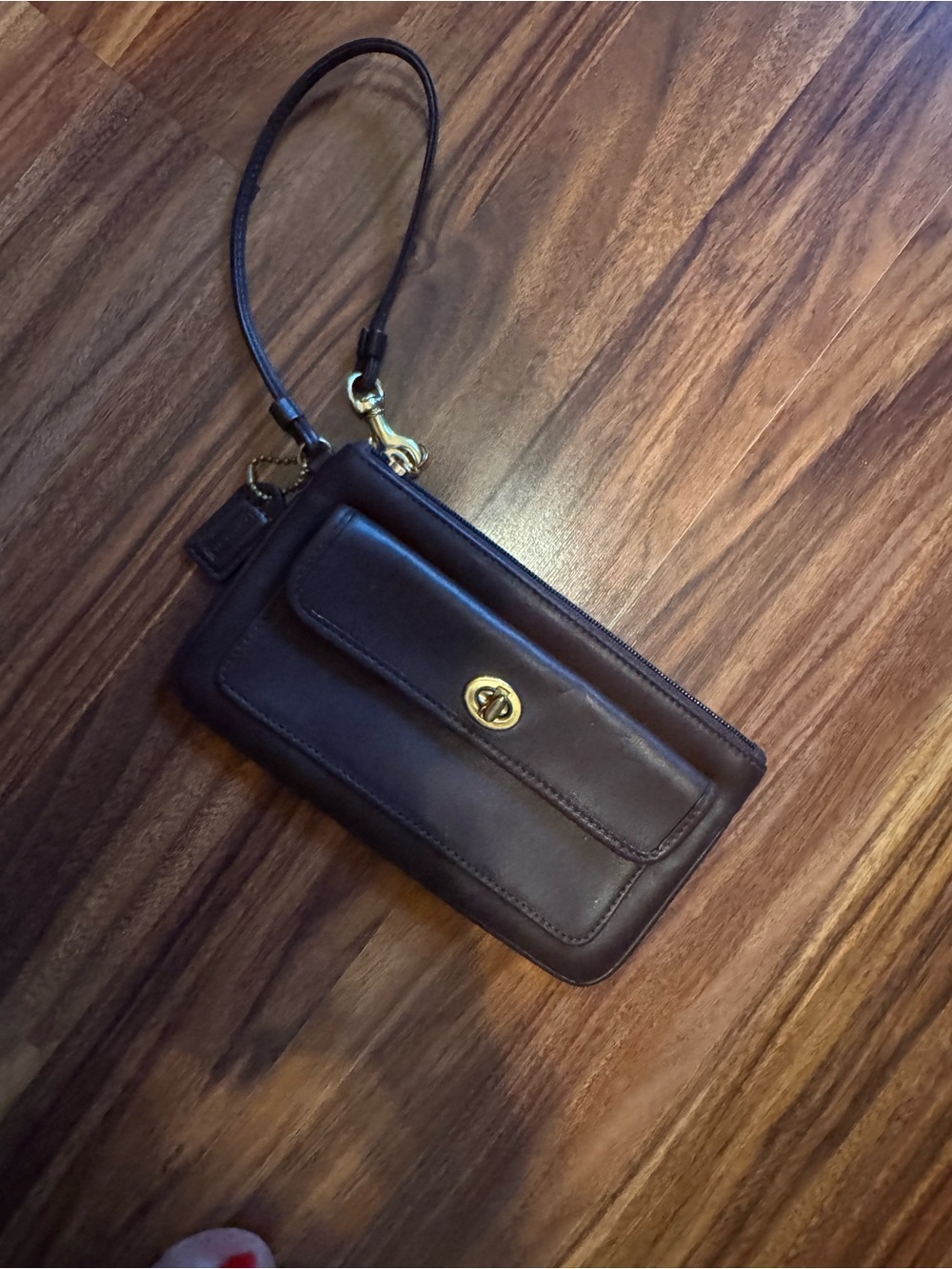 Vintage Leather Coach Wristlet Wallet Chocolate Brown Gold Hardware EUC